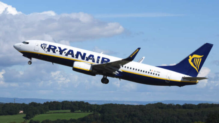 Nízkonákladovka Ryanair spustí novou linku z Prahy do Paříže