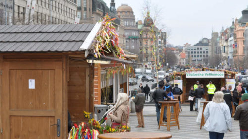 Velikonoční trhy na Václavském náměstí.