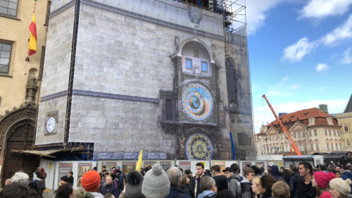 Virtuální orloj na věži Staroměstské radnice.