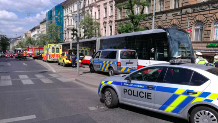I. P. Pavlova: Tramvaj srazila dva chodce, oba jsou mrtví