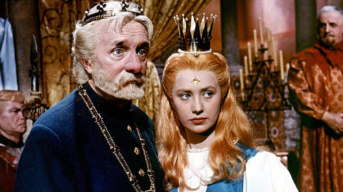 František Smolík jako král a Marie Kyselková jako princezna v pohádce Martina Friče Princezna se zlatou hvězdou.