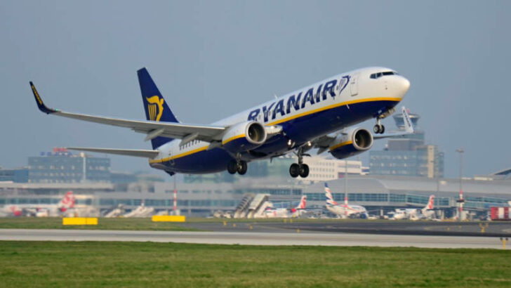 Ryanair spouští nové letecké spojení z Prahy do Řecka
