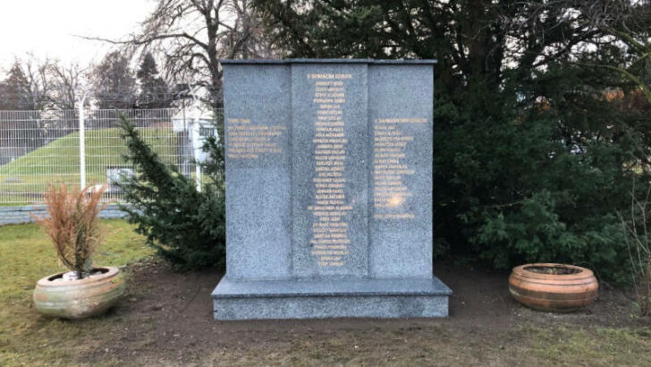 Památník letců z 2. světové války na ruzyňském letišti dostal novou podobu