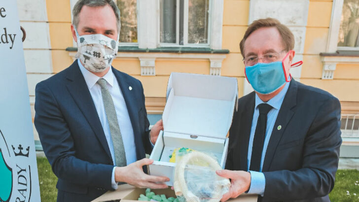 Tchaj-wan daroval Česku 25 ventilátorů. Sloužit budou v pražských nemocnicích