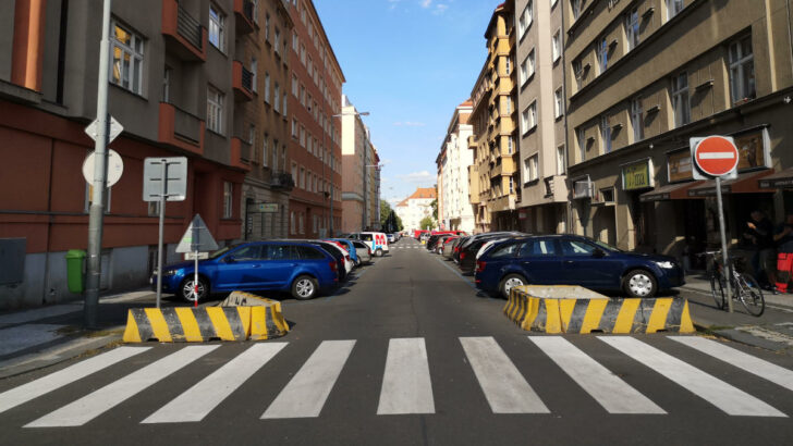 Slezská ulice trpí hlukem i nedostatkem zeleně. Radnice chystá revitalizaci