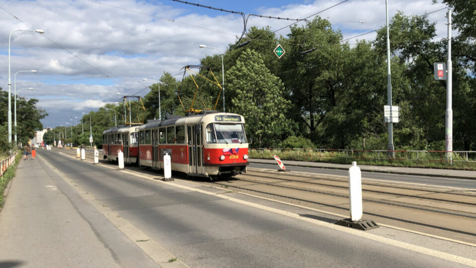 Tramvaje na jednu noc zmizí z Libeňského mostu