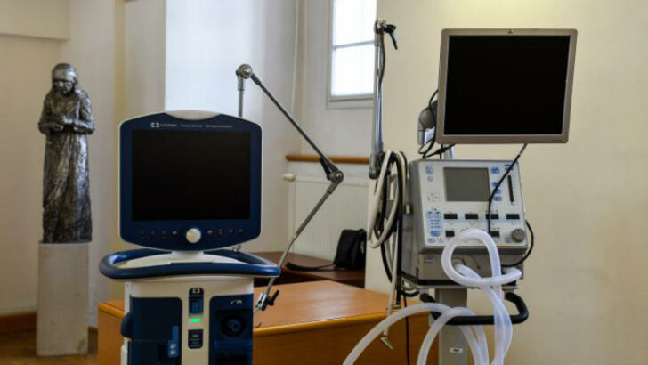 Praha koupila plicní ventilátory. Sloužit budou v Nemocnici Na Františku