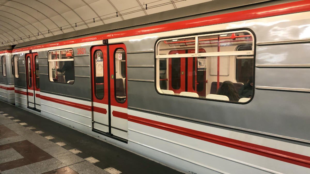 Souprava pražského metra