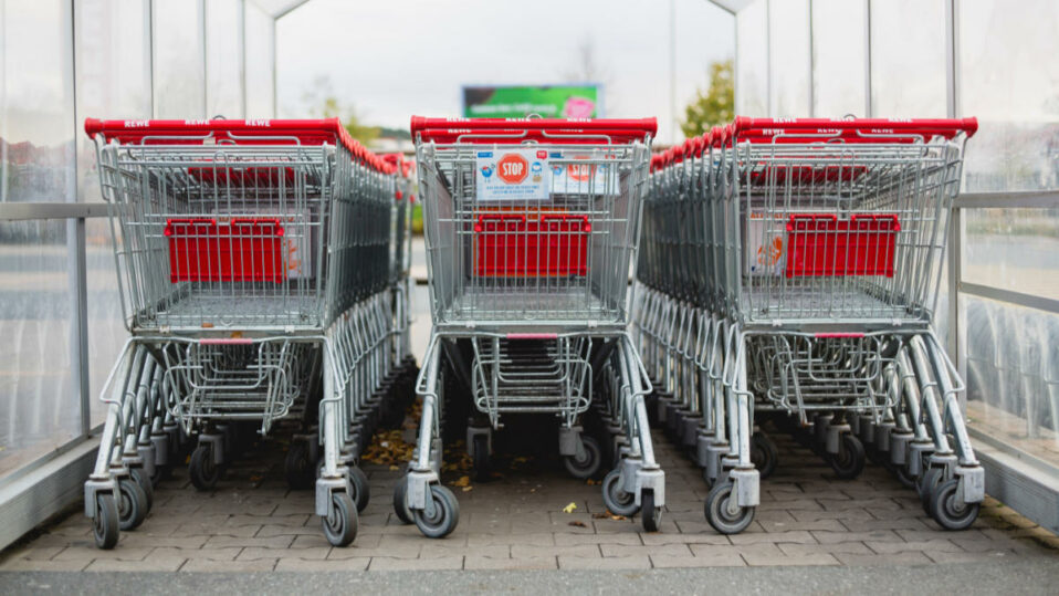 Obchody dostaly nařízeno zavřít během Velikonoc