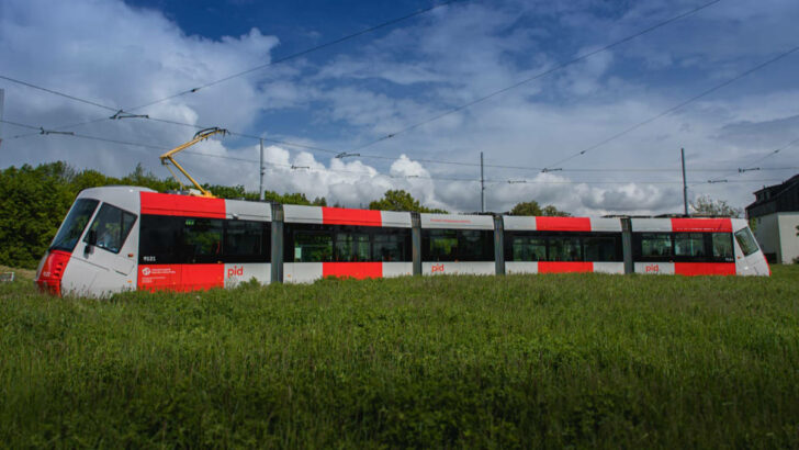 Rekonstrukce tramvajové tratě omezila provoz na Bělohorské a Karlovarské