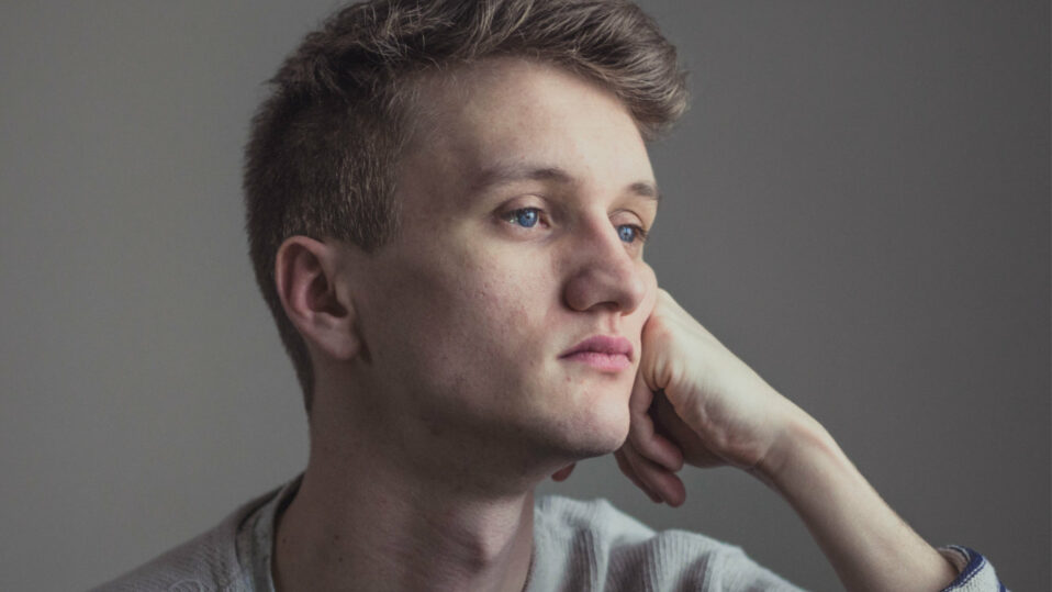 Často se nudíte? Psychologové odhalují, co to o vás skutečně prozrazuje (a jak to změnit)