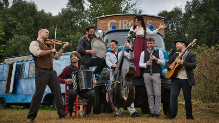Barcelona Gipsy balKan Orchestra zahraje v Lucena Music Baru