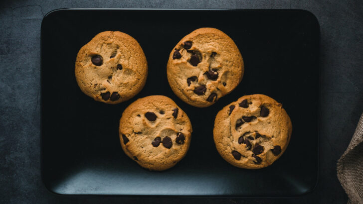Dokonalé domácí cookies: Tajemství křupavého okraje a měkkého středu
