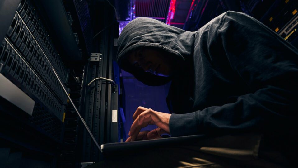 Hackeři našli novou cestu k vašim penězům. Statisíce lidí v ohrožení. Google radí, jak se bránit